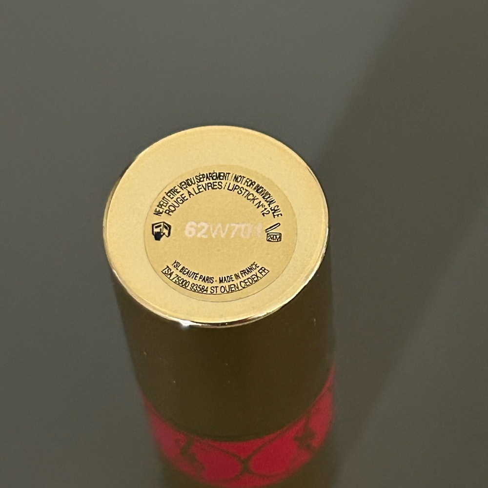 NWT YVES SAINT LAURENT Rouge Lipstick Balm # 12 MINI/SMALL/TRAVEL SIZE - Picture 4 of 4